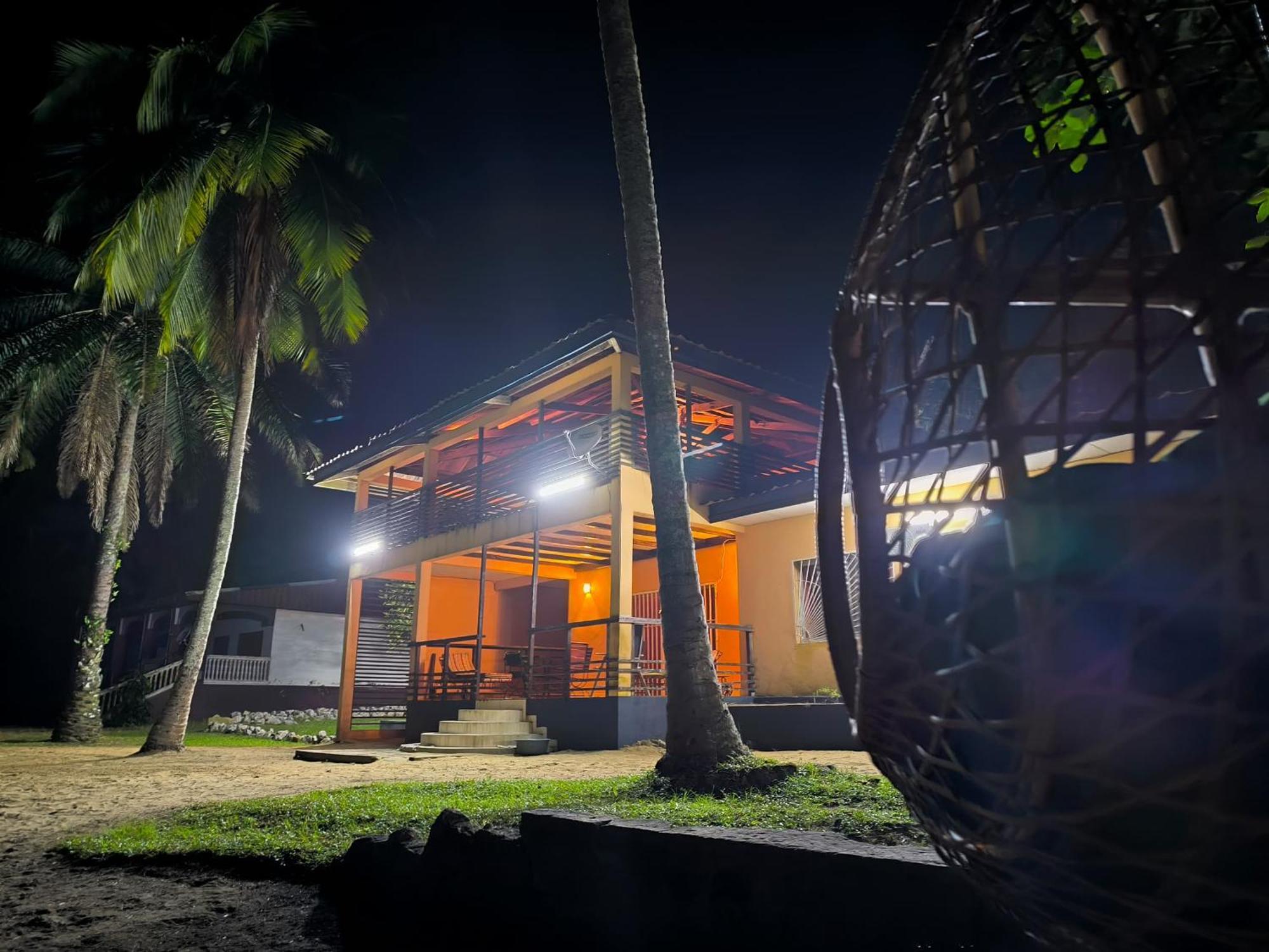 La Villa Lou, Musee Des Arts Grand Batangua Kribi Exterior photo