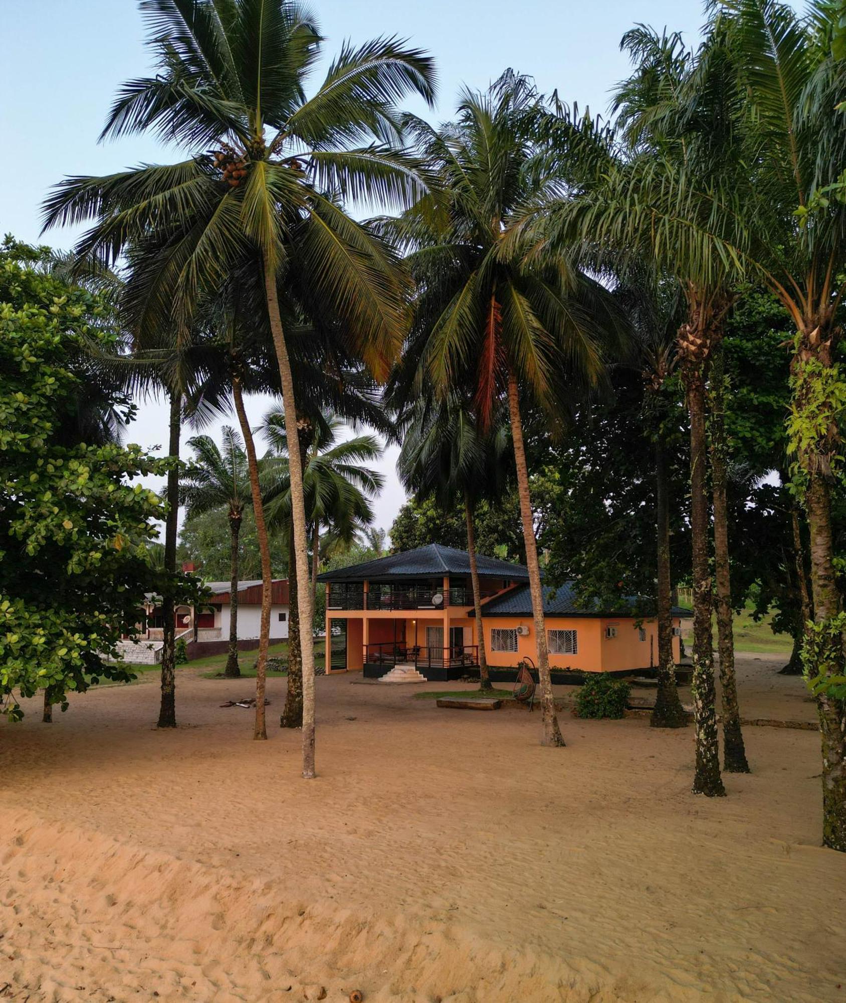 La Villa Lou, Musee Des Arts Grand Batangua Kribi Exterior photo