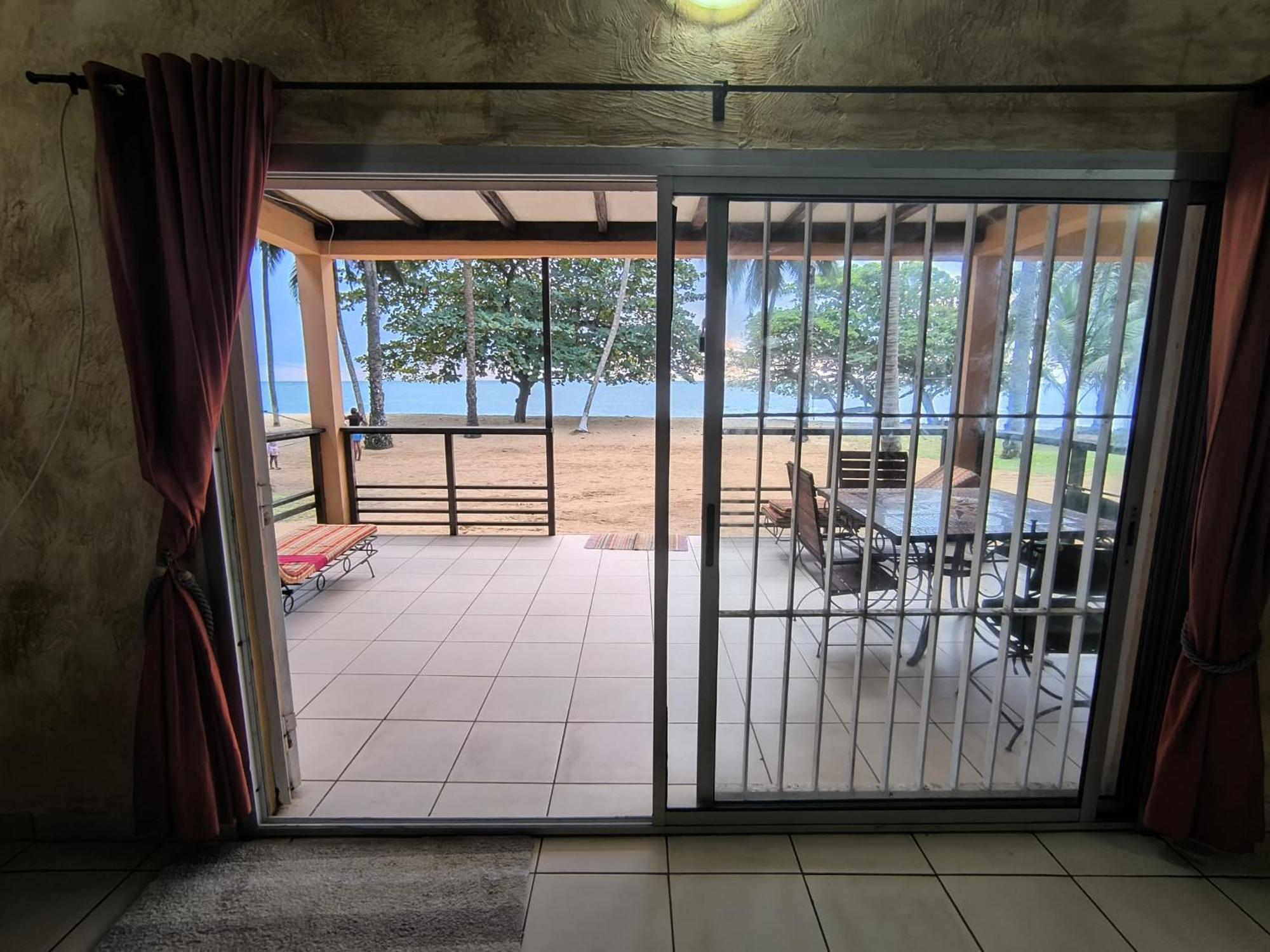 La Villa Lou, Musee Des Arts Grand Batangua Kribi Exterior photo