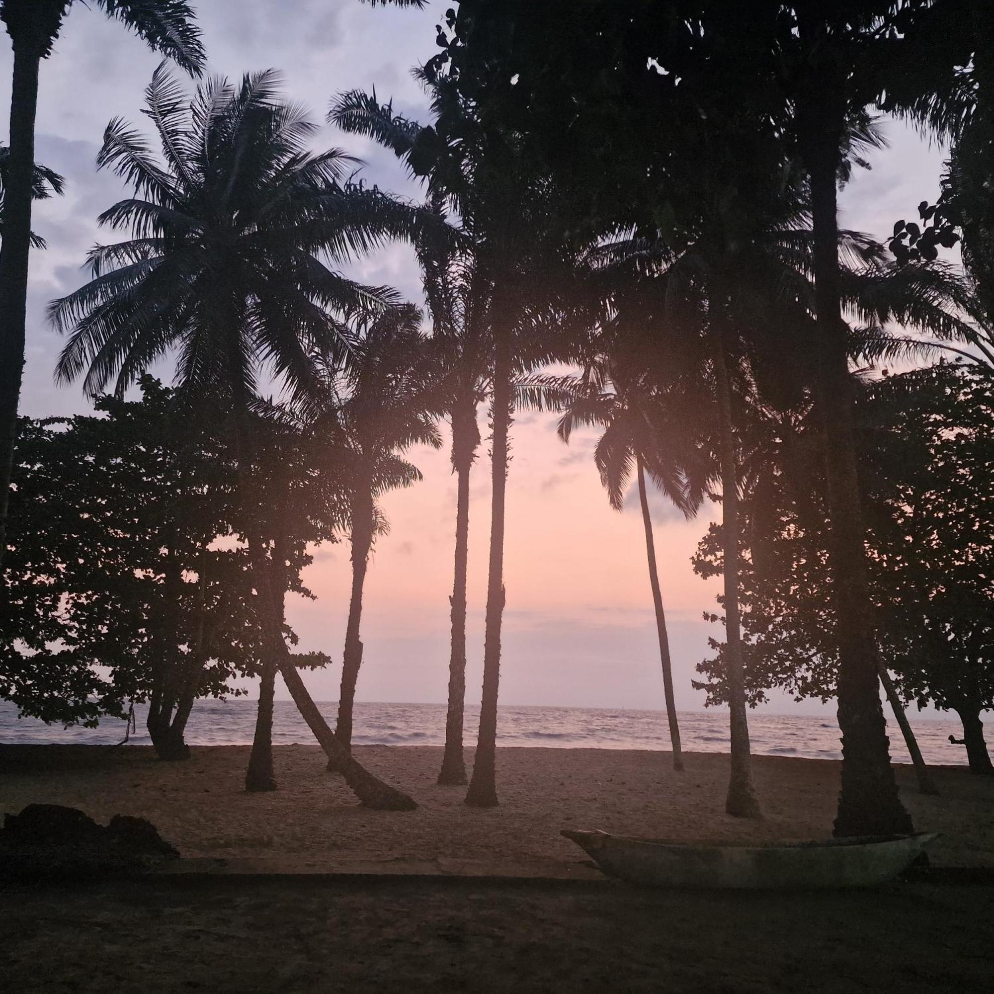 La Villa Lou, Musee Des Arts Grand Batangua Kribi Exterior photo